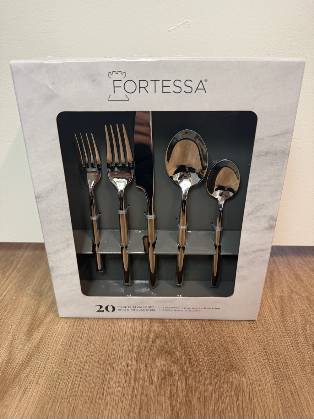 Brand New Fortessa Capri 20-Piece Flatware Set